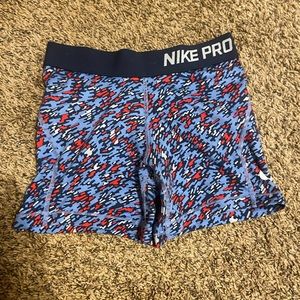 Girls M Nike Pros
